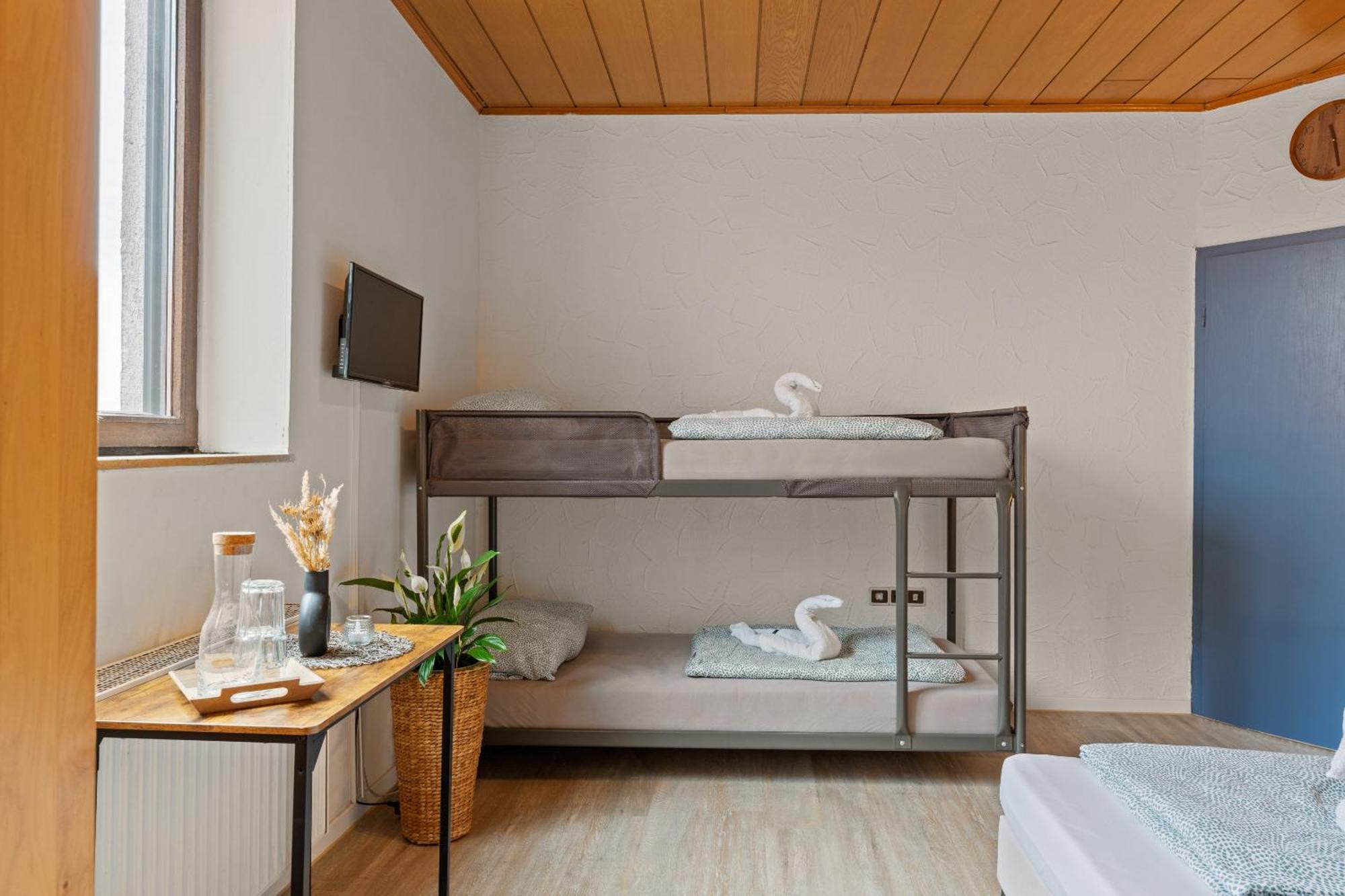 Family And Friends Hotel